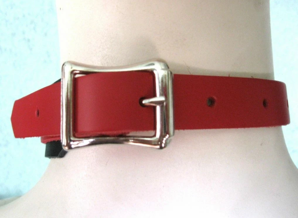 Ape Leather Red Leather Bondage Choker With 3 Rings, Clips And Chain 4 Ape Leather Red Leather Bondage Choker With 3 Rings, Clips And Chain