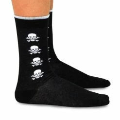 TeeHee Gift Ideas Skulls And Stripes Unisex Socks