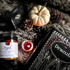 Get Fictional Gift Ideas Dracula - Candle 8 Get Fictional Gift Ideas Dracula - Candle