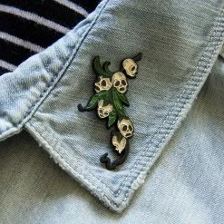 Ectogasm Pins Snapdragon Skull Botanical Enamel Pin